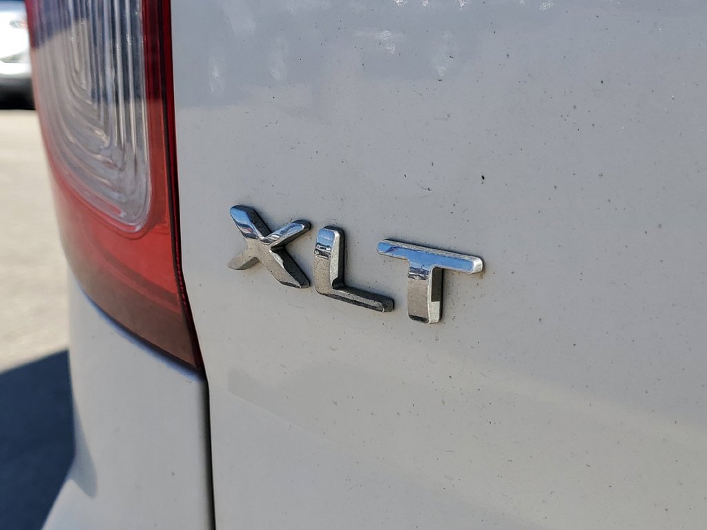 Used 2013 Ford Explorer XLT FWD image 6