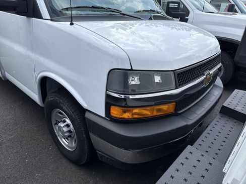 New 2024 Chevrolet Express 3500 w/ Power Convenience Package image 3