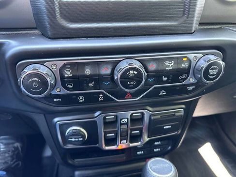Used 2022 Jeep Gladiator Sport AWD/4WD image 14