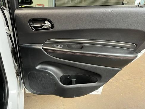 Used 2025 Dodge Durango GT RWD image 13