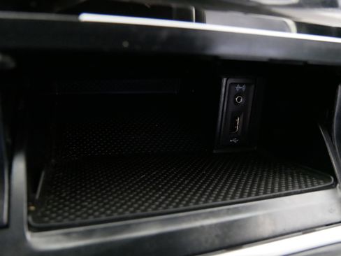 Used 2017 Volkswagen Golf SEL image 28