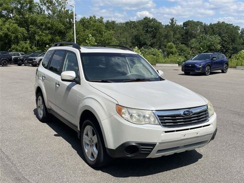 Used 2010 Subaru Forester 2.5X Premium w/ Popular Equipment Group 1A AWD/4WD image 5