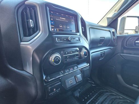 Used 2020 GMC Sierra 3500 4x4 Crew Cab w/ Convenience Package image 17
