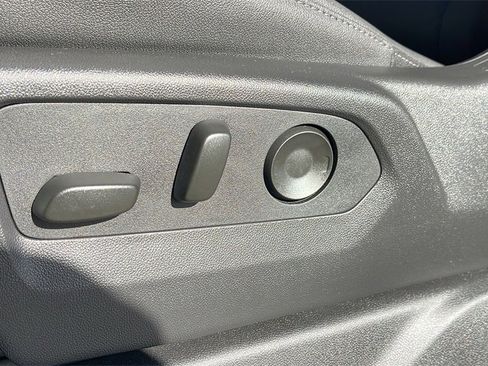 New 2026 GMC Sierra 1500 SLT w/ SLT Premium Package image 11