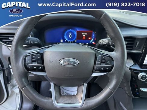 Used 2024 Ford Explorer Platinum w/ Technology Package AWD/4WD image 25
