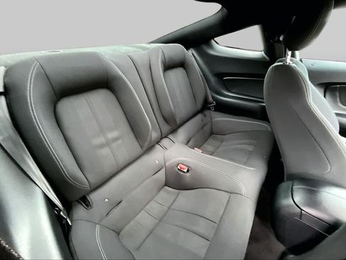 Used 2022 Ford Mustang Coupe RWD image 20