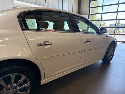 Used 2011 Buick Lucerne CXL image 54