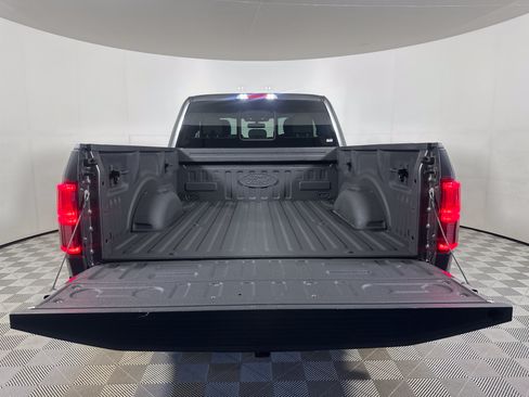 Used 2019 Ford F150 Lariat w/ Equipment Group 502A Luxury AWD/4WD image 25