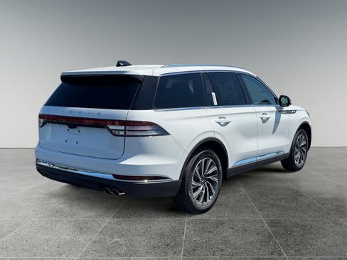New 2026 Lincoln Aviator AWD image 6