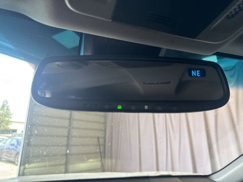 Used 2018 Toyota Camry SE w/ Convenience Package image 26