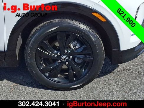 Used 2024 Buick Encore GX Sport Touring FWD image 8