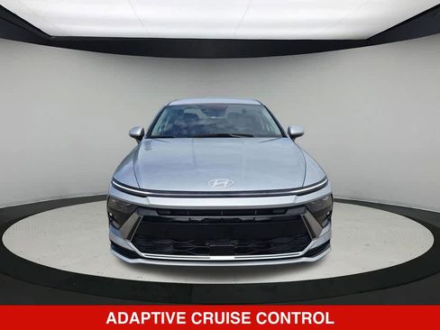 Used 2025 Hyundai Sonata SEL FWD image 9