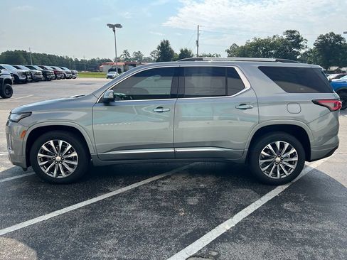 Used 2023 Chevrolet Traverse Premier w/ LPO, Floor Liner Package FWD image 26