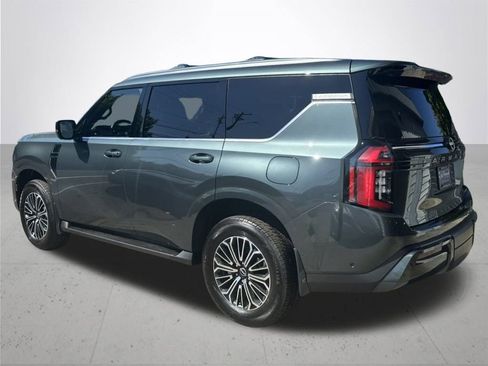 New 2026 Nissan Armada SL w/ Captain's Chari Seat Package image 10