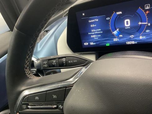 Used 2024 Chevrolet Equinox EV LT image 18