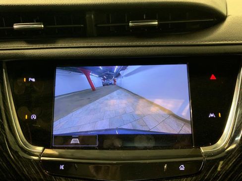 Used 2022 Cadillac XT6 Premium Luxury image 35