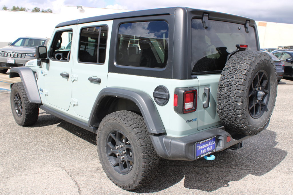Used 2024 Jeep Wrangler Unlimited AWD/4WD image 6