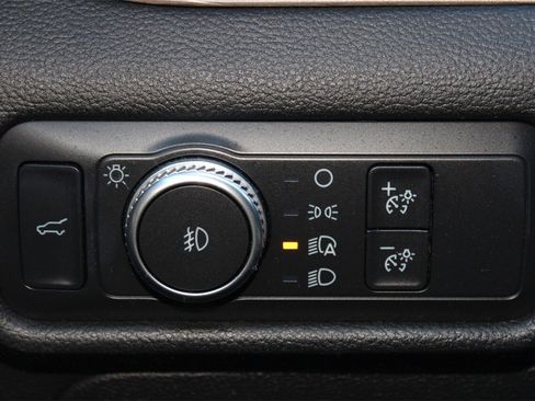 Used 2020 Ford Explorer Limited w/ Class III Trailer Tow Package image 26