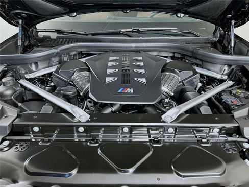 New 2026 BMW X6 M60i w/ Executive Package image 32