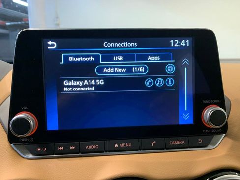 Used 2024 Nissan Sentra SV w/ SV Premium Package image 30