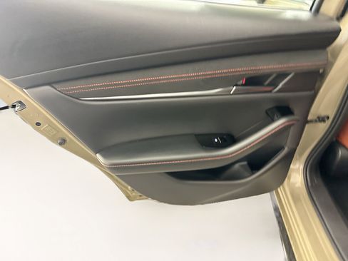 Used 2024 MAZDA MAZDA3 s image 28