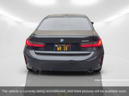 Used 2024 BMW 330i Sedan w/ M Sport Package RWD image 7