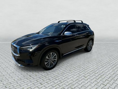 Certified 2025 INFINITI QX50 Luxe w/ Accent Package AWD/4WD image 4