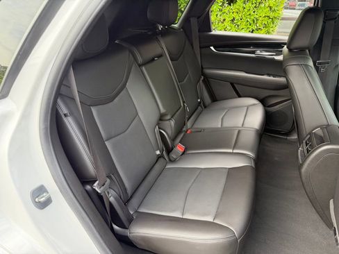 Used 2024 Cadillac XT5 Premium Luxury image 40