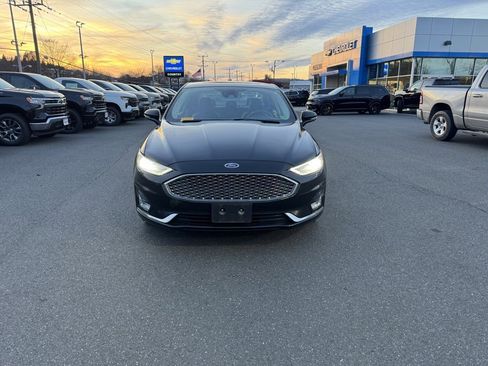 Used 2020 Ford Fusion Titanium image 4