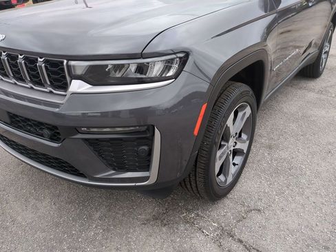New 2026 Jeep Grand Cherokee L Limited w/ Luxury Tech Group II RWD image 9