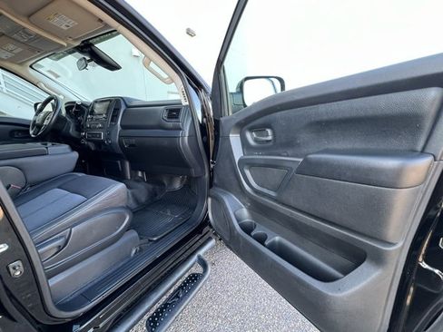 Certified 2022 Nissan Titan S w/ S Utility Package image 20
