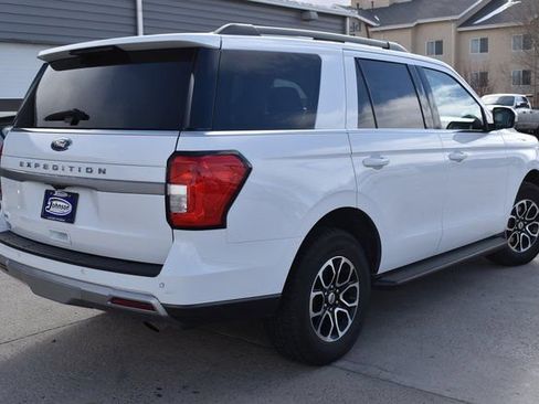 Used 2024 Ford Expedition XLT image 5