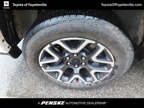 Used 2025 RAM 1500 Laramie image 7