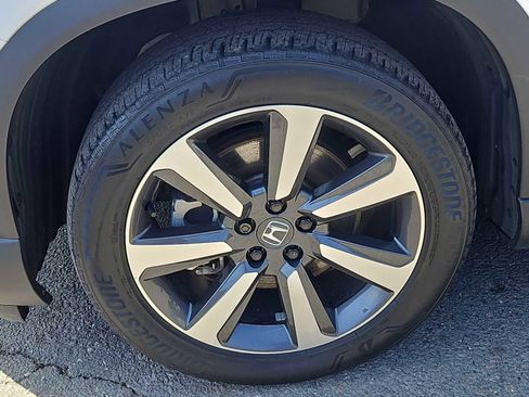 Used 2023 Honda Pilot Elite image 6