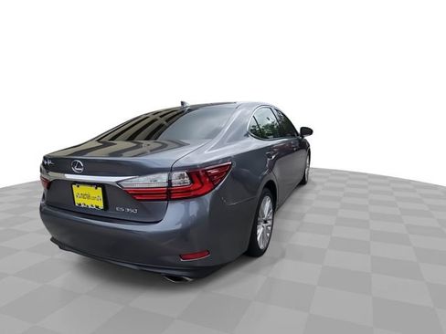 Used 2016 Lexus ES 350 w/ Luxury Package w/Wood Trim image 8