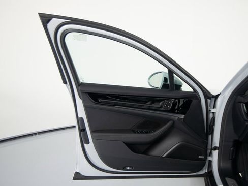 New 2026 Porsche Panamera 4 image 19