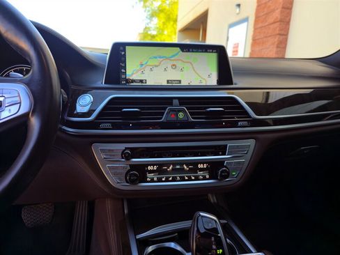 Used 2016 BMW 740i RWD image 21