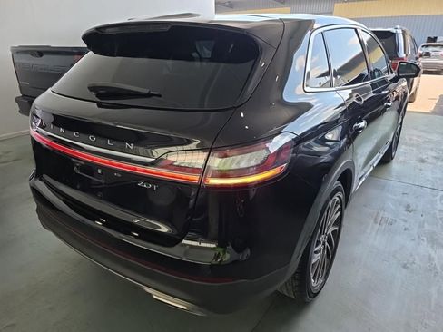 Used 2019 Lincoln Nautilus Reserve FWD image 2
