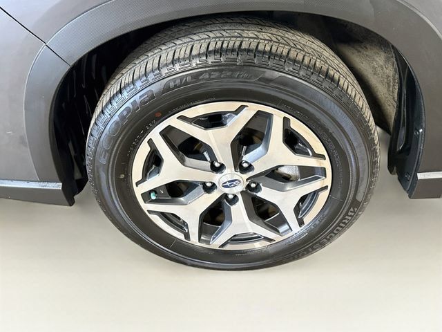Used 2024 Subaru Forester Premium AWD/4WD image 31