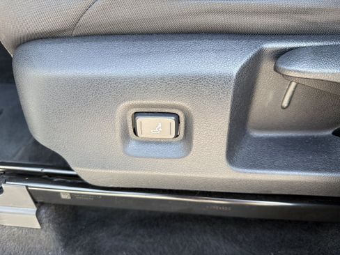 Certified 2024 Toyota Tacoma SR5 AWD/4WD image 22