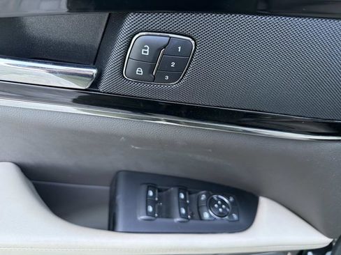 Certified 2022 Lincoln Nautilus FWD w/ Premium Package image 12