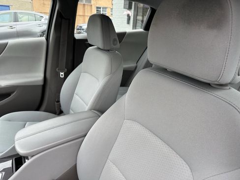 Used 2017 Chevrolet Malibu LT image 7