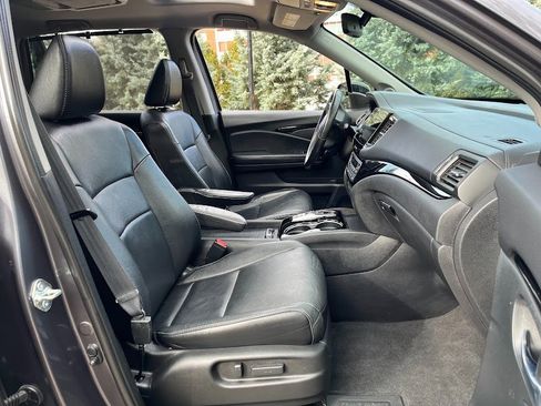 Used 2019 Honda Pilot Touring image 39