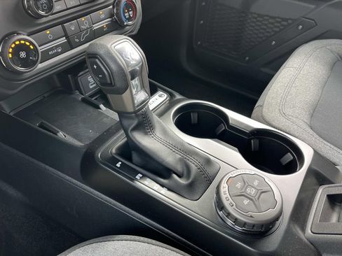 New 2025 Ford Bronco 4-Door image 6