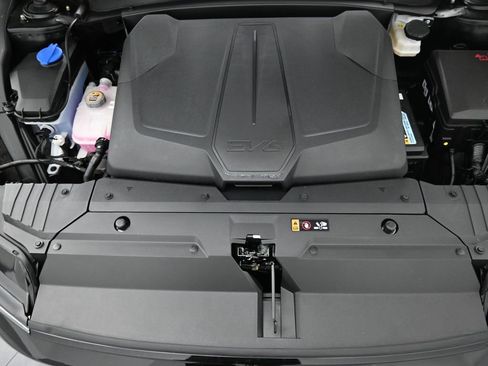 New 2025 Kia EV6 Wind AWD/4WD image 14