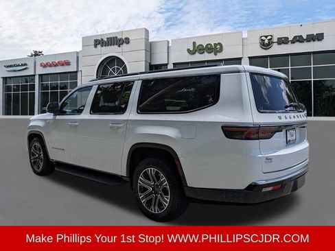 Certified 2024 Jeep Wagoneer L Series II AWD/4WD image 5