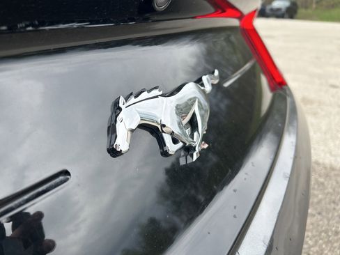Used 2020 Ford Mustang Premium RWD image 9