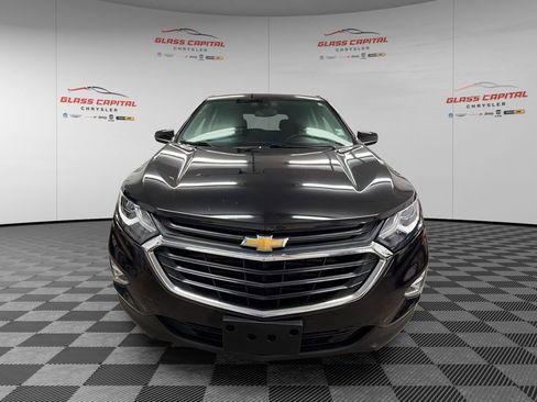 Used 2020 Chevrolet Equinox LT image 2