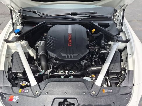 Used 2018 Kia Stinger GT1 RWD image 24