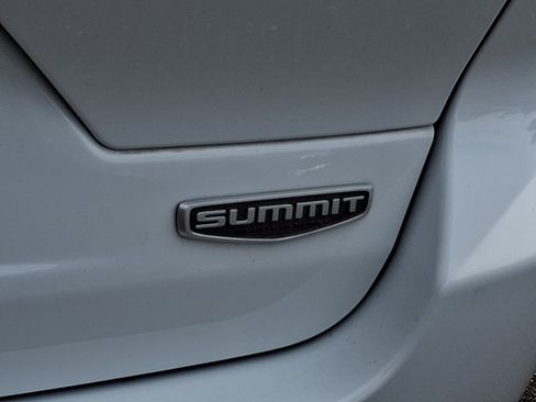 Used 2024 Jeep Grand Cherokee Summit AWD/4WD image 33